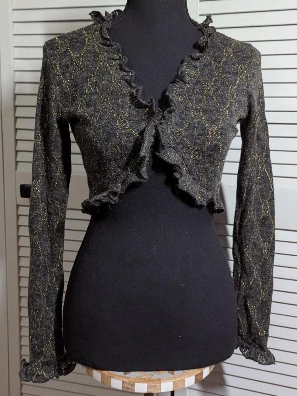 Black and gold metallic ruffled long sleeve cardigan